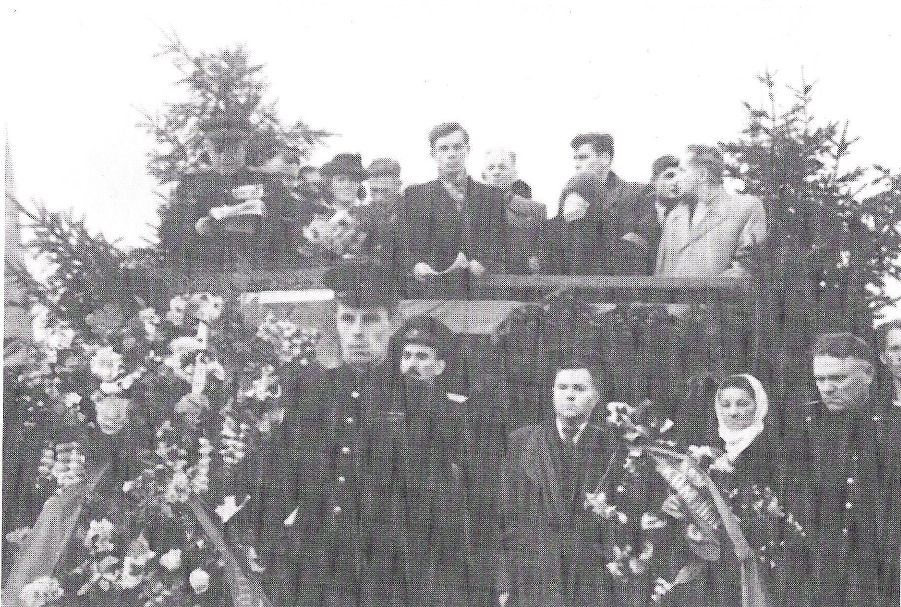 Перезахоронение генерала Ефремова в г.Вязьма.28 сентября 1952 г.