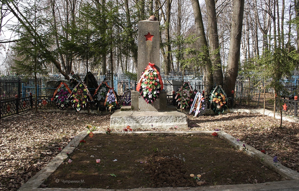 Братское захоронение на Фроловском кладбище